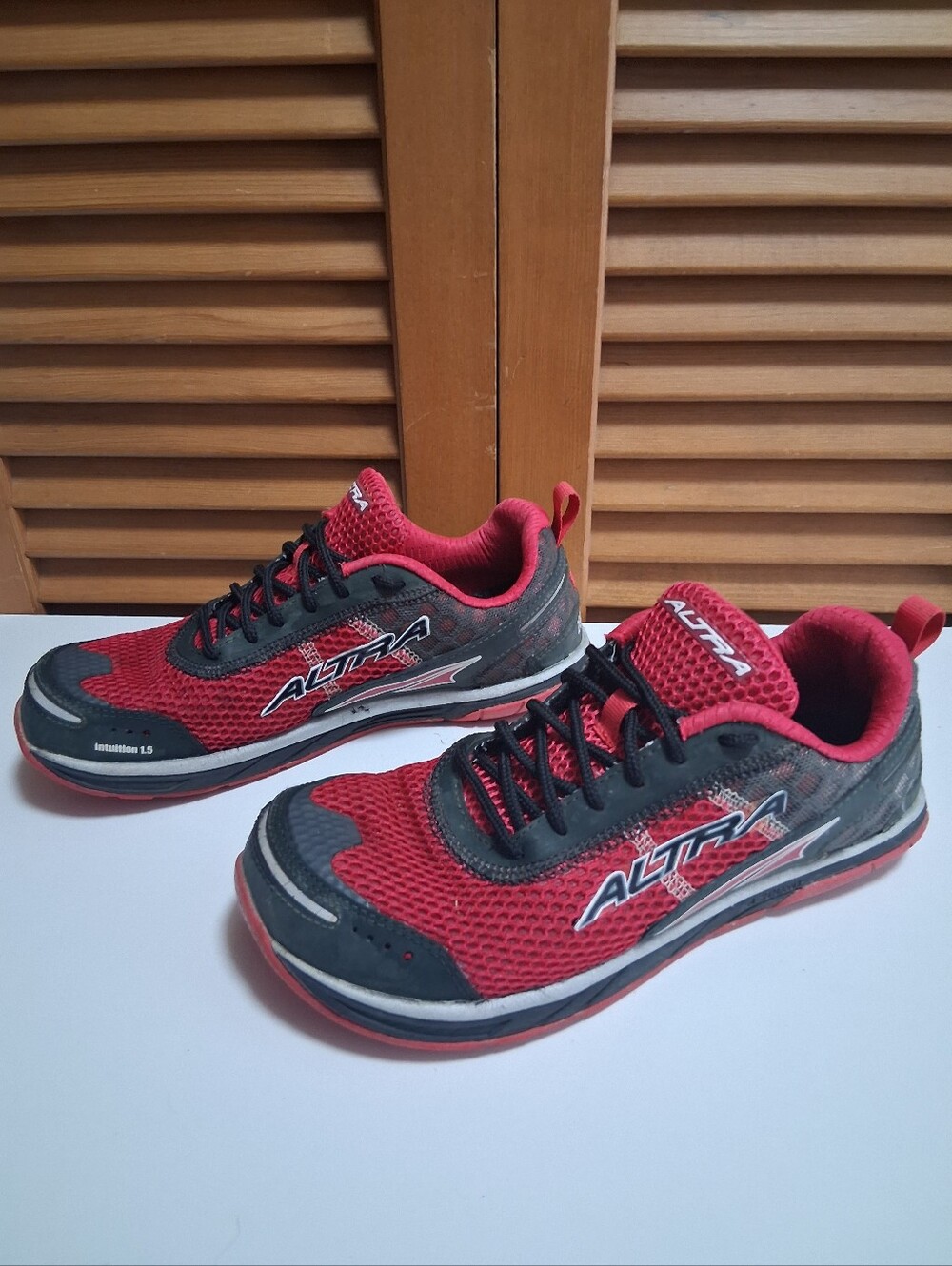 Altra Intuition 1.5 Women's Running Shoe * Size: 7